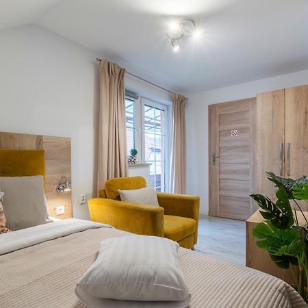 Jaskolka - Pokoje I Apartament Przy Plazy Opolznevoye Bagian luar foto