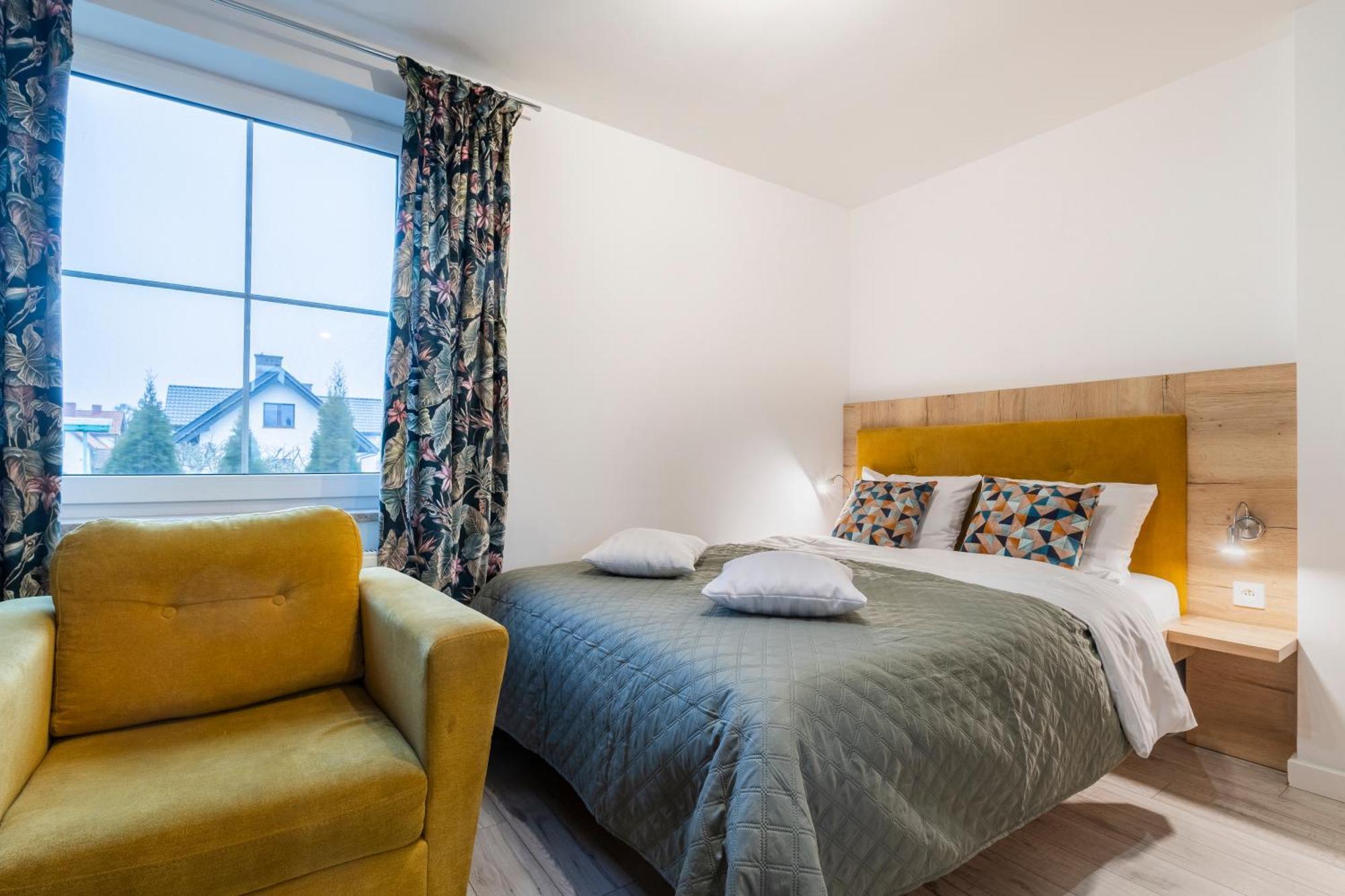 Jaskolka - Pokoje I Apartament Przy Plazy Opolznevoye Bagian luar foto