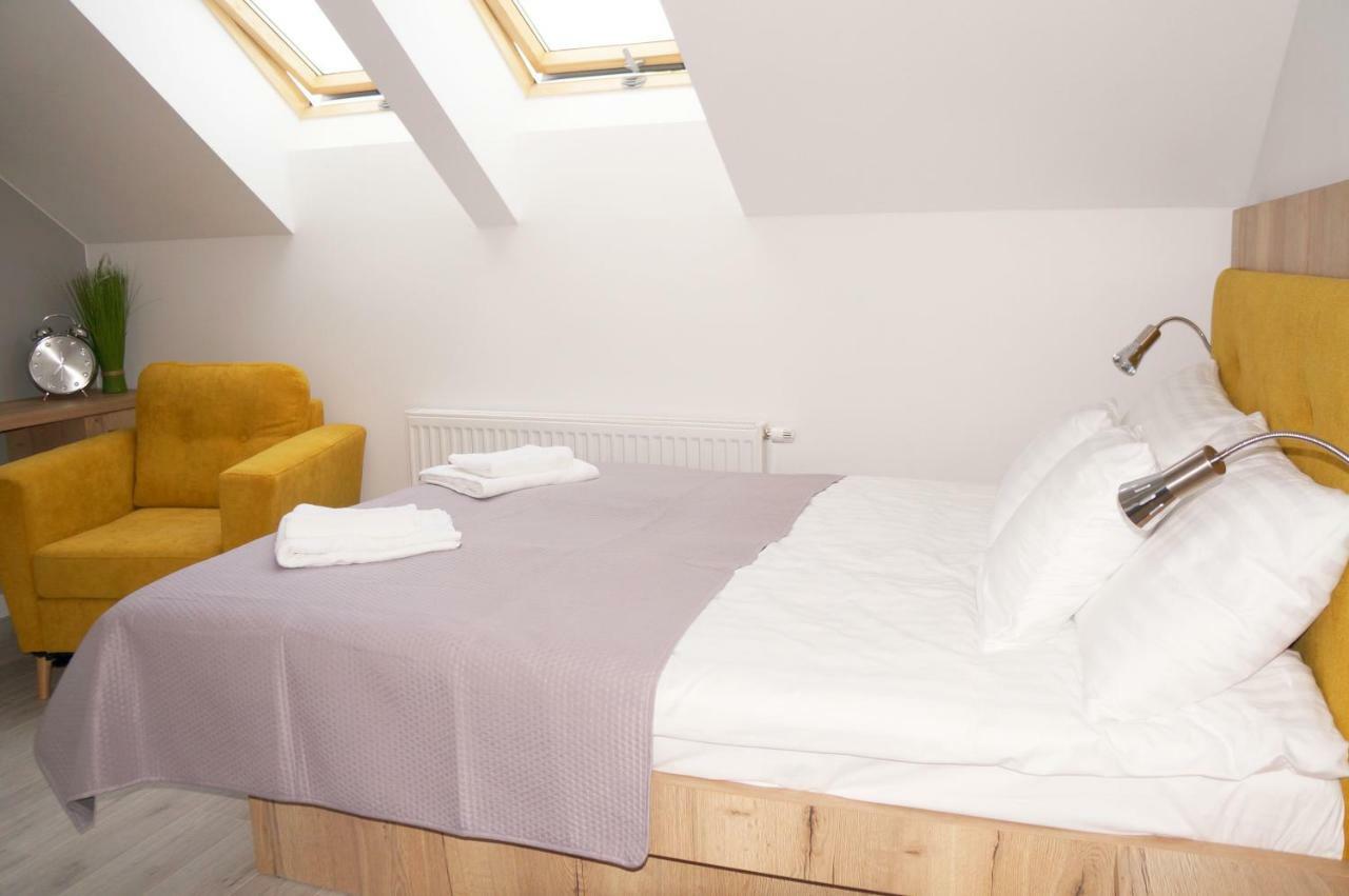 Jaskolka - Pokoje I Apartament Przy Plazy Opolznevoye Bagian luar foto