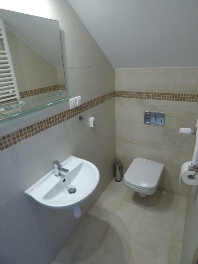 Jaskolka - Pokoje I Apartament Przy Plazy Opolznevoye Bagian luar foto